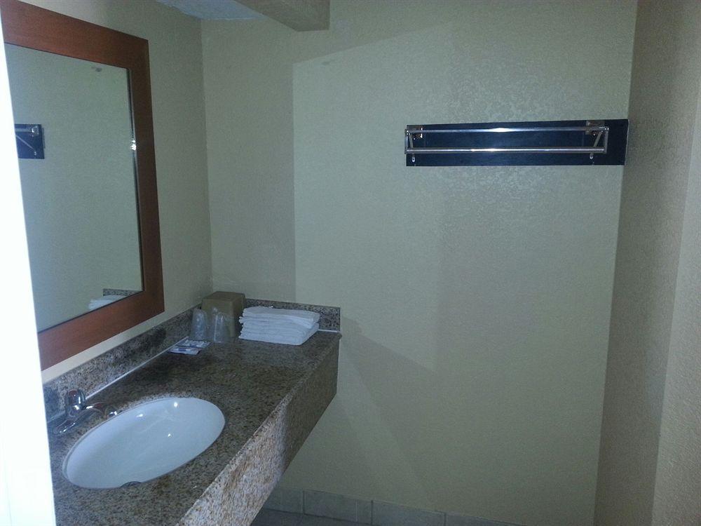 Southmore Motel Хьюстон Экстерьер фото